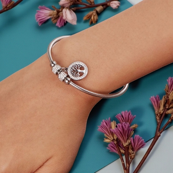 ๐๏ธ18K Gold Plated Stainless Steel Bangle with Tree of Life Charm FREE Earrings - Picture 3 of 14